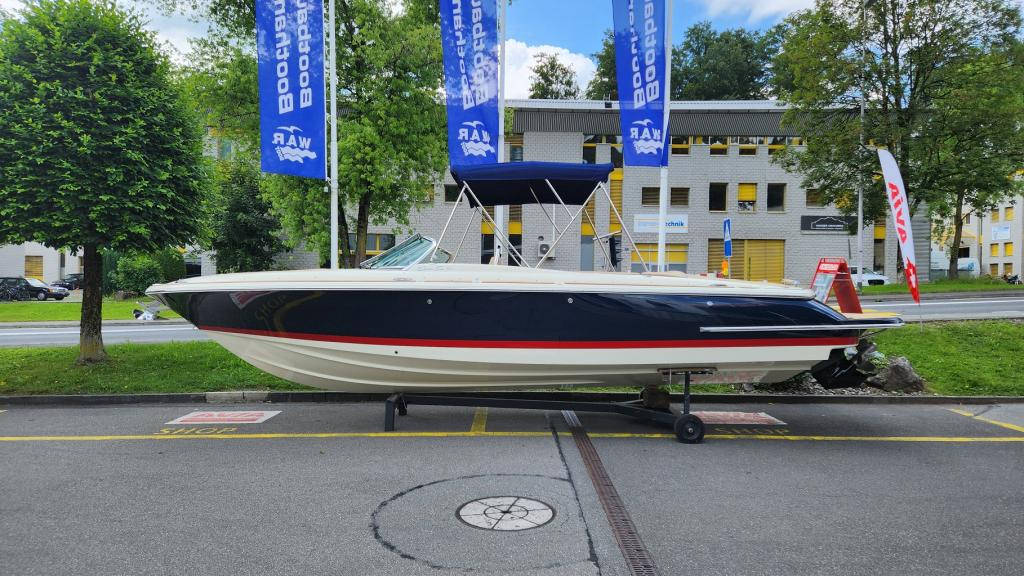 6513717-large 6513717-large