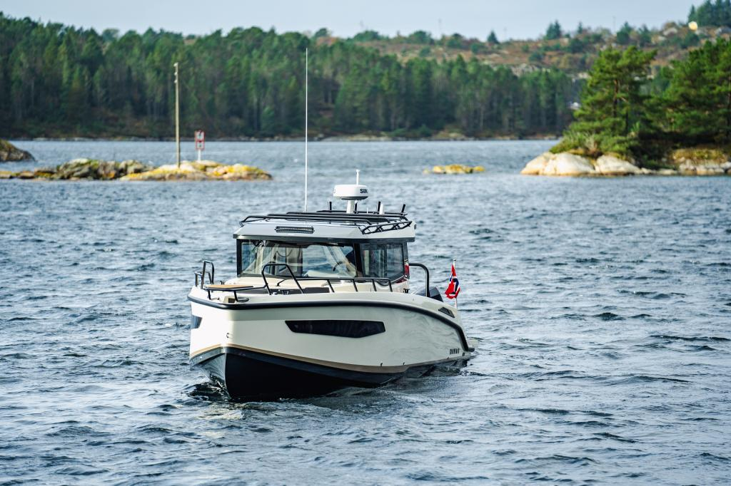 6951484-large 6951484-large